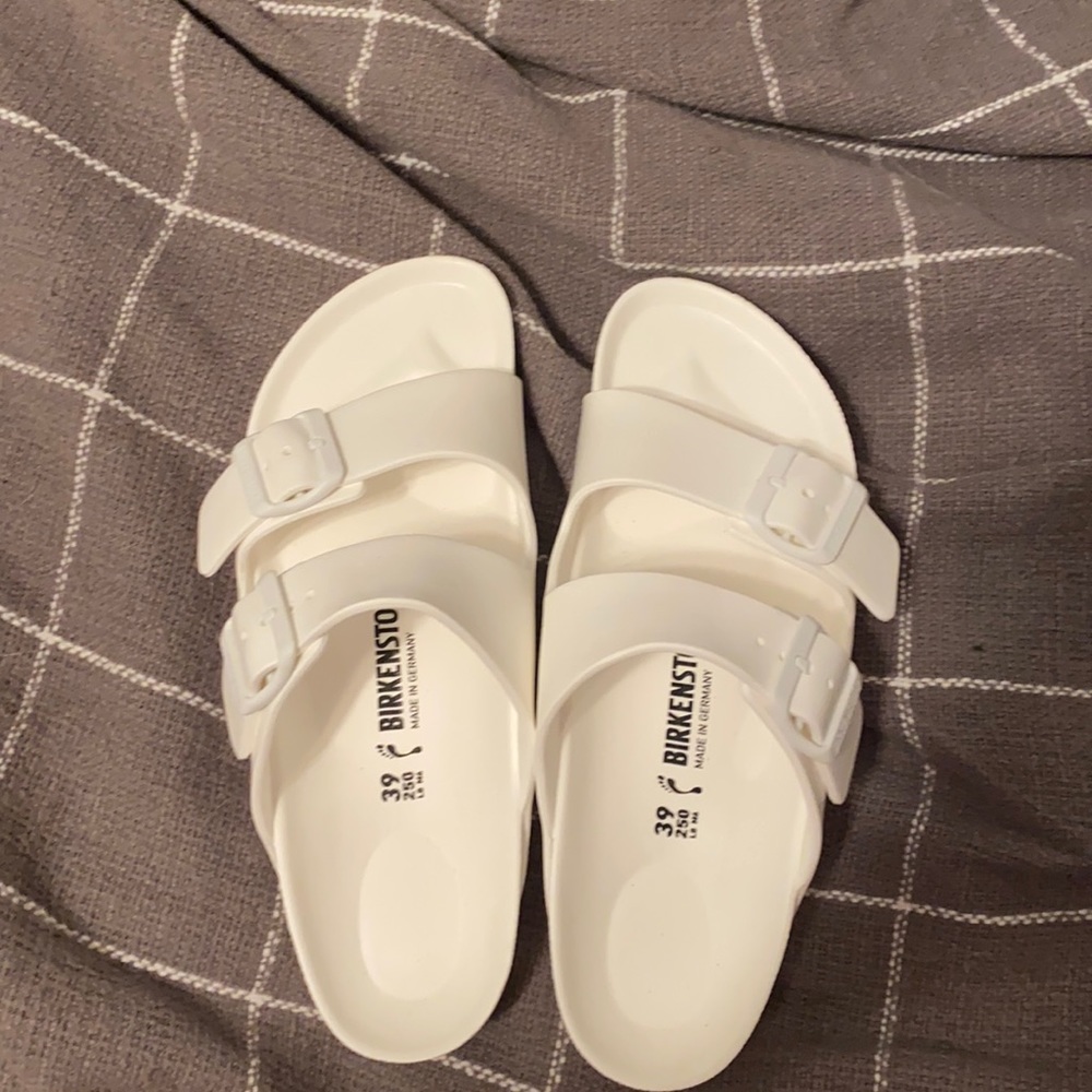 White Birkenstock’s